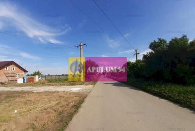 Teren de 524 mp, în 1 Decembrie - 24