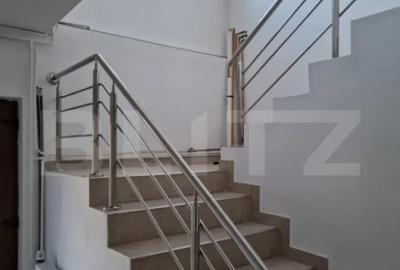 Casă cu 6 camere cu Teren 900 Mp în Girocului - 5