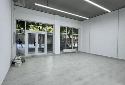 Spatiu comercial de inchiriat in zona Brceni - 1