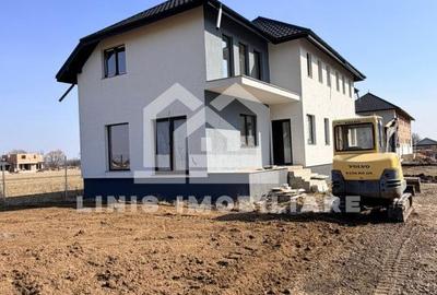 Casă cu 4 camere cu Teren 300 Mp în Central - 3