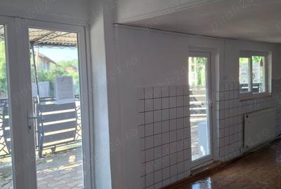 Inchiriez spatiu comercial ?i casa la curte(se inchiriaza separat, magazinul de casa) - 4