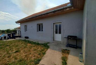 Casă cu 6 camere cu Teren 2656 Mp în Cenei - 5
