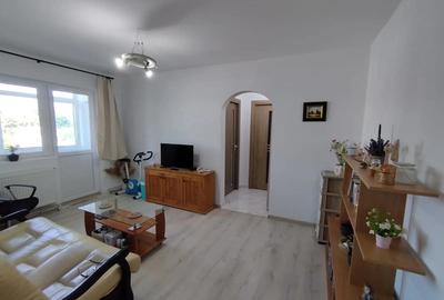 De vanzare apartament 2 camere - 2