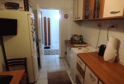 Inchiriez apartament 2 camere - 6