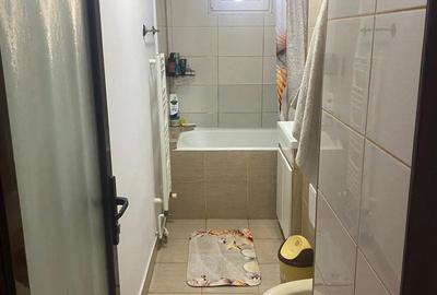 Inchiriez apartament doua camere mobilat ?i utilat complet la 10 minute de Mall-ul Campulung - 1