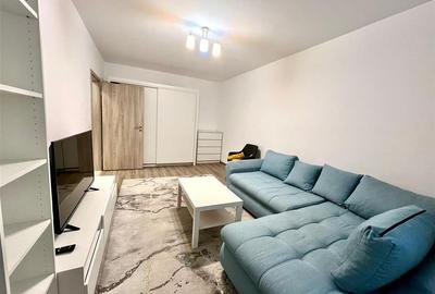Apartament cu 2 camere decomandat, mobilat în Tractorul - 2