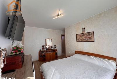Apartament cu 3 camere decomandat, mobilat în Tractorul - 7