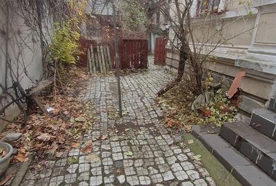 Casă individuală cu 5 camere cu Canalizare în P-ța Victoriei - 5