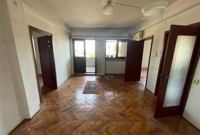 Apartament cu 4 camere semidecomandat în Romană - 2