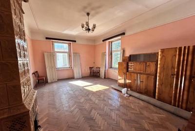 Apartament cu 3 camere semidecomandat în Central - 10