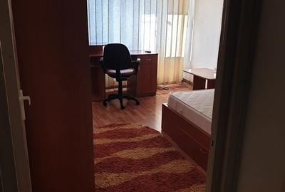 Garsonieră decomandată în Central - 3