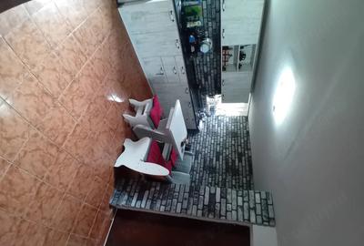 Casă cu 5 camere cu Teren 756 Mp în Central - 4