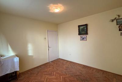 Cornisa langa Central Plaza - decomandat - 4