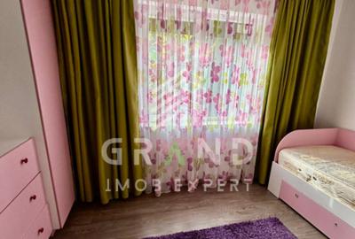 Apartament cu terasaStr. Campului,Mana?tur 4 camere - 1