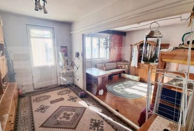 Apartament de vanzare cu 3 camere, zona Iosia