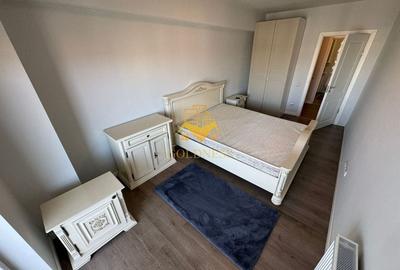 Apartament cu 2 camere semidecomandat, mobilat în Central