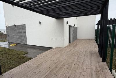 Casă cu 4 camere în Urseni