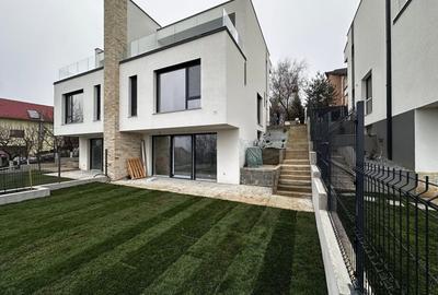 Duplex cu 3 camere cu Canalizare în Borhanci - 1