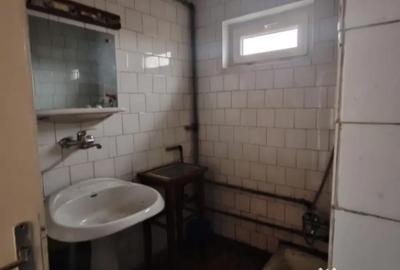 Casă cu 4 camere cu Teren 1338 Mp în Central - 9