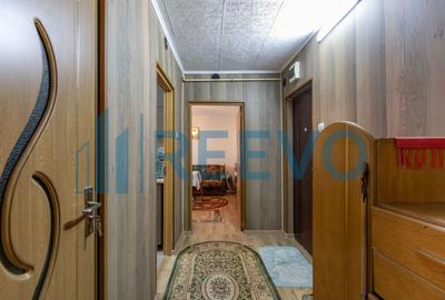 Apartament cu 3 camere semidecomandat, mobilat în Cornișa - 19