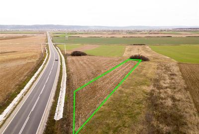 Teren intravilan de 1041 mp, în Cheriu - 4