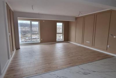 Apartament cu 3 camere în Albești