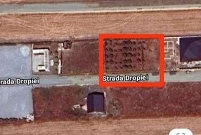 Vând teren travilan Agigea - 1