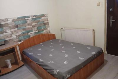 Garsonieră nedecomandată în Central - 1