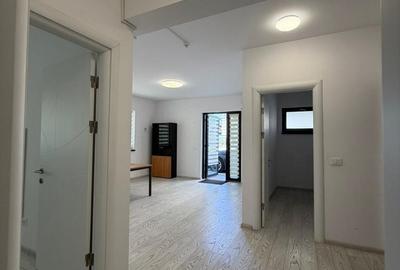 Spațiu comercial, de 47 mp, în Central - 5