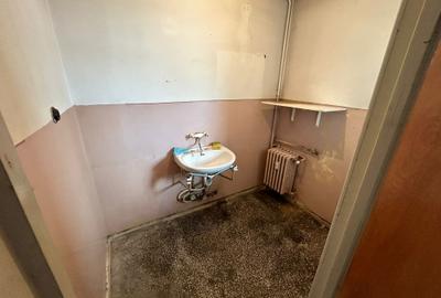 Garsonieră decomandată în Titan - 3