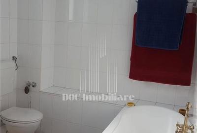 Casă cu 10 camere cu Teren 350 Mp în Aviației - 16
