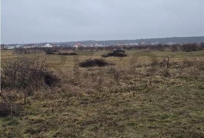 Teren de 1012 mp, în Central