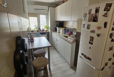 Apartament cu 2 camere decomandat în Calea București - 2