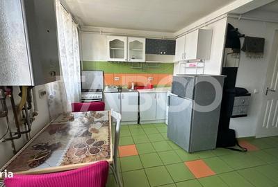 Apartament cu 2 camere semidecomandat în Vasile Aaron - 3