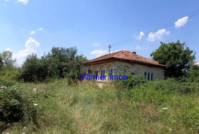 Casă cu 2 camere cu Teren 4263 Mp în Uda - 1