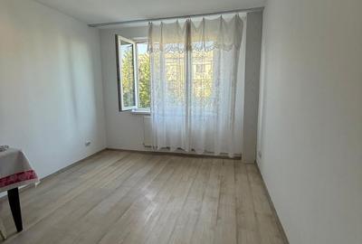 Garsonieră de vânzare – 29 mp, etaj 3/4, recent renovată – 36.000 € (negociabil) Garsonieră de vânzare – 29 mp, etaj 3/4, recent renovată – 36.000 € (negociabil) - 3