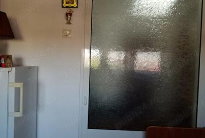 Vand garsoniera zona camine liceul 9 Vand garsoniera zona camine liceul 9 - 2