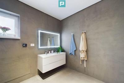 Casă cu 4 camere cu Teren 216 Mp în Moșnița Nouă