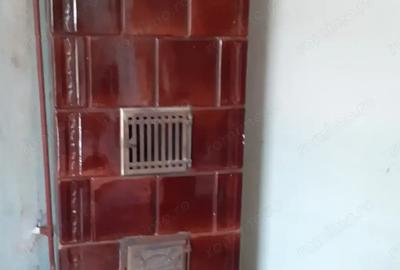 Vand la casa ap.3 cam.Bocsa Montana - 4