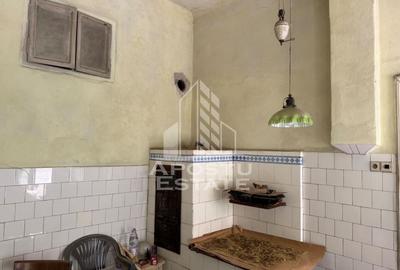 Casă individuală cu 7 camere cu Canalizare în Central - 11
