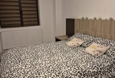 Apartament cu 3 camere semidecomandat în Central - 1