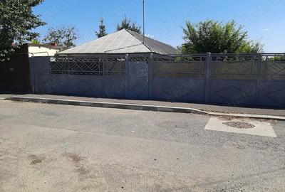 Casă cu 4 camere cu Teren 317 Mp în Central - 9