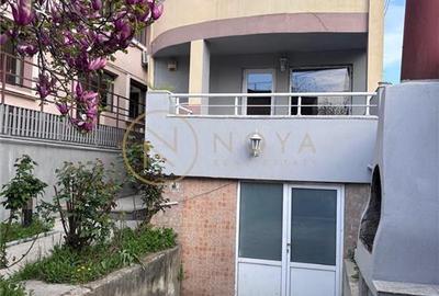 Apartament cu 7 camere decomandat în Banu Manta - 2