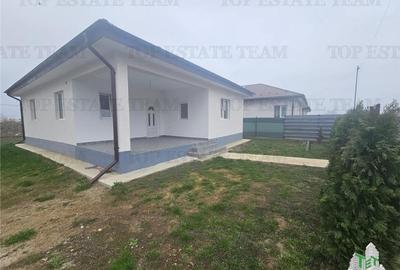 Casa parter 3 camere teren 400mp pompa caldura