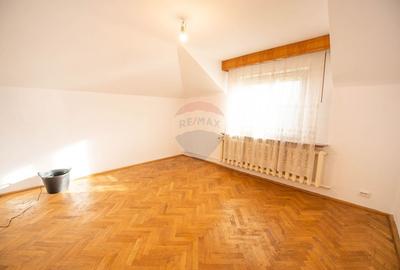 Casa Vilă cu 7 camere de vanzare, 250 mpu, 200 mp, teren în Buzau - 46