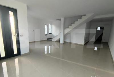 Casă cu 5 camere cu Teren 300 Mp în Central - 1