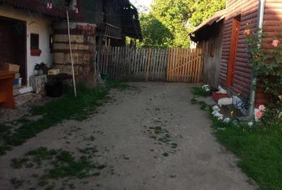 Casă cu 5 camere în Pietroșani - 8