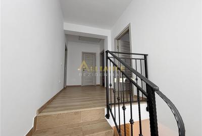 Casă individuală cu 4 camere cu Teren 484 Mp în Berceni - 2