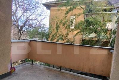 Apartament cu 2 camere decomandat, mobilat în Medicină