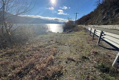 RED Imobiliare Teren intravilan in Dubova, Clisura Dunarii Deschidere la Dunare - 1